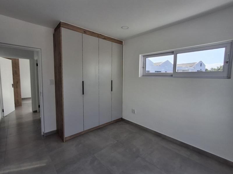 4 Bedroom Property for Sale in Shelley Point Western Cape